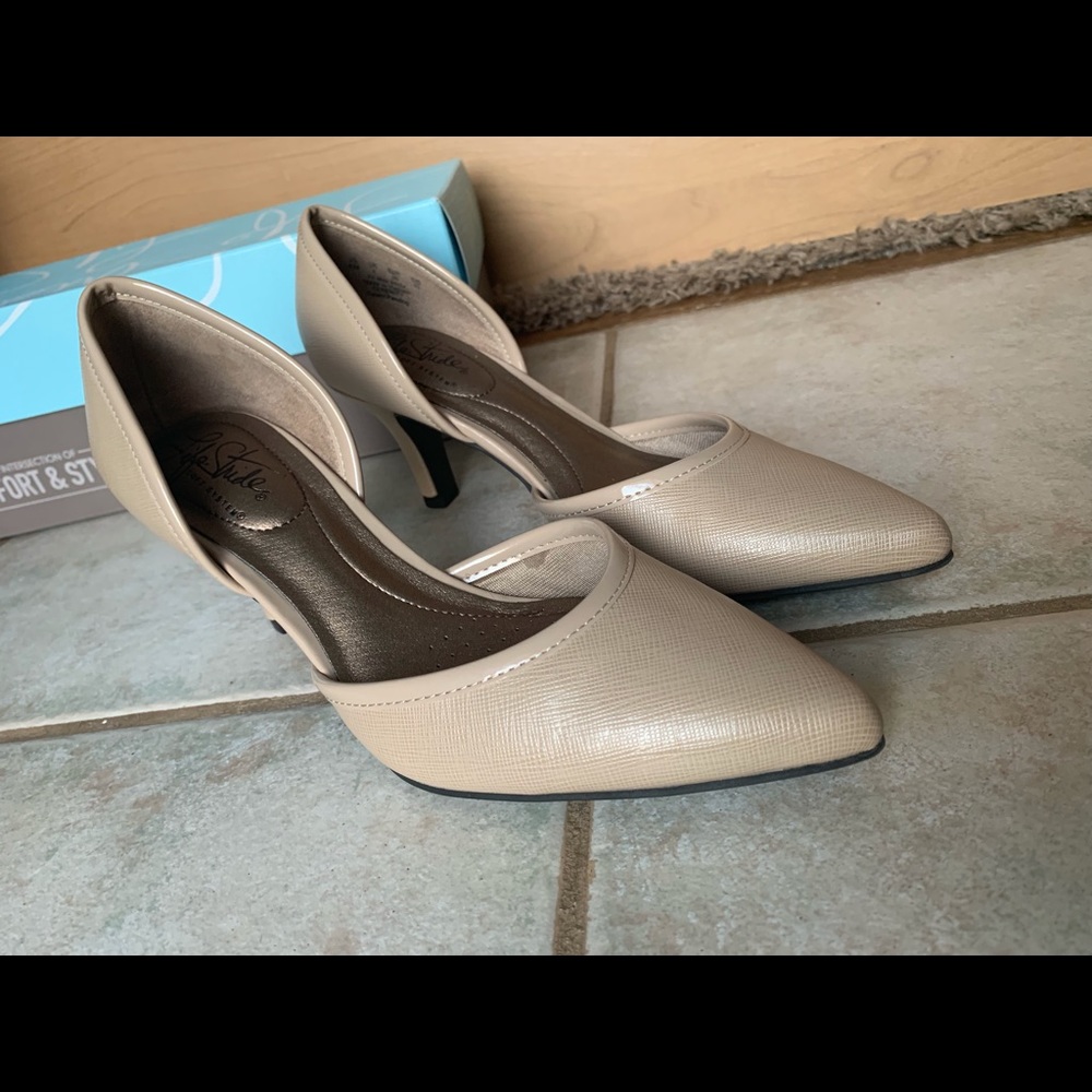 Life Stride Serenity Heels